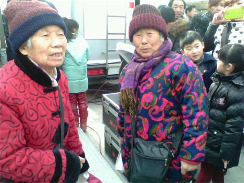 鄭州地鐵一號線開通:速度真快 服務真行