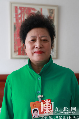 全國(guó)人大代表易連軍:加快發(fā)展失能老人護(hù)理事業(yè)