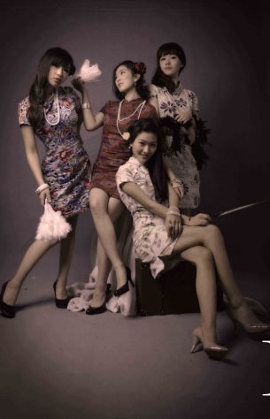 地大女生演繹風(fēng)情萬種十三釵 誰說理工科無美女(圖)