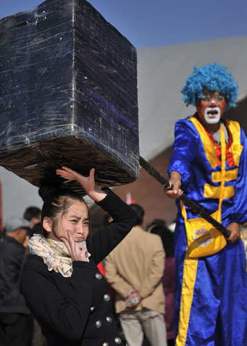 長(zhǎng)影世紀(jì)城上演“滑稽狂歡節(jié)”