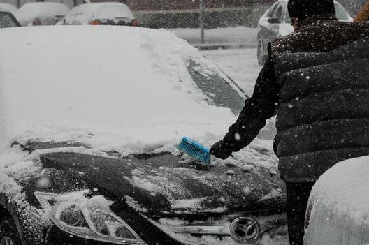 吉林省大部分地區(qū)遭遇大到暴雪 九成以上中小學(xué)已停課