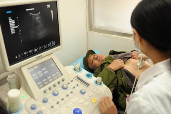 免費(fèi)體檢關(guān)愛老軍人健康