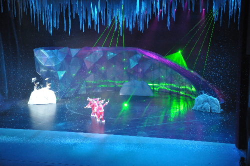 《天地長(zhǎng)白》萬(wàn)達(dá)長(zhǎng)白山國(guó)際度假區(qū)首演