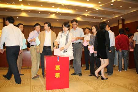 南通舉行政風行風質(zhì)詢評議會 多部門現(xiàn)場接受評議