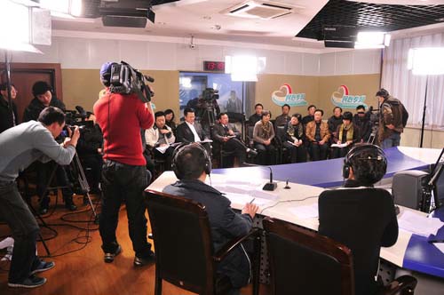 紀(jì)委書記親駕今年首趟“民心專列” 市民訴求踏上真正動(dòng)車速度