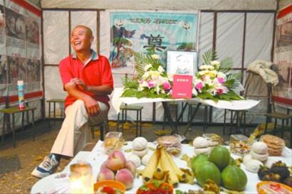 沈陽60歲老人為自己辦“活人葬禮”