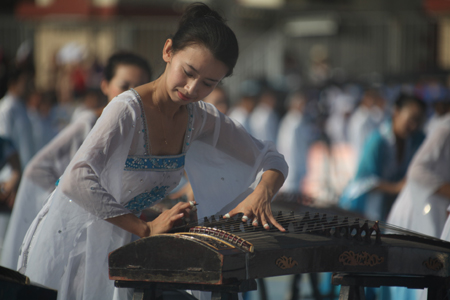 3090名比基尼美女驚現(xiàn)葫蘆島 刷新世界吉尼斯紀(jì)錄