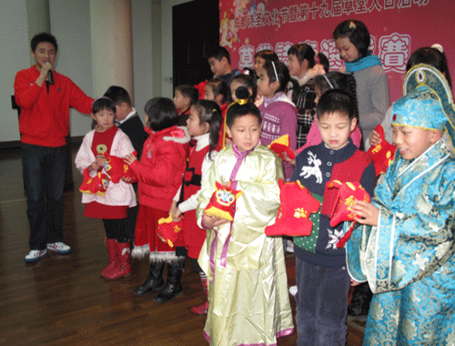 杜甫草堂詩(shī)圣文化節(jié)舉辦詩(shī)童選拔賽