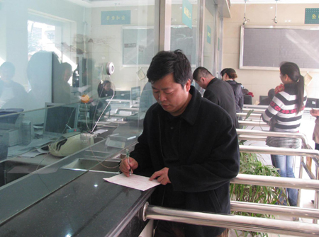 柘城“愛心資助隊(duì)”情牽宜賓12名貧困學(xué)生