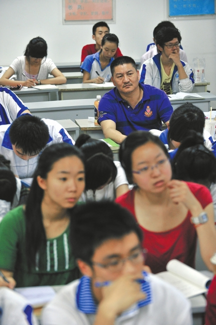 15次“高考最牛釘子戶”:我和范進(jìn)并沒有可比性