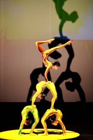 大型夢(mèng)幻劇《都江堰-時(shí)空之旅》盛大開演