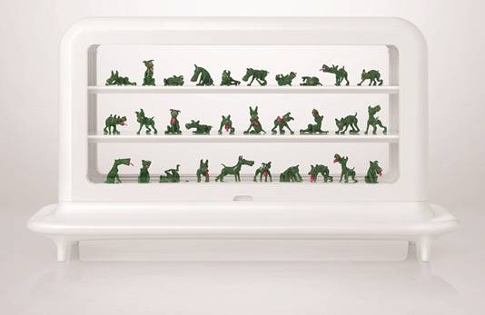 周春芽攜手西班牙鬼才設(shè)計師推出跨界作品展