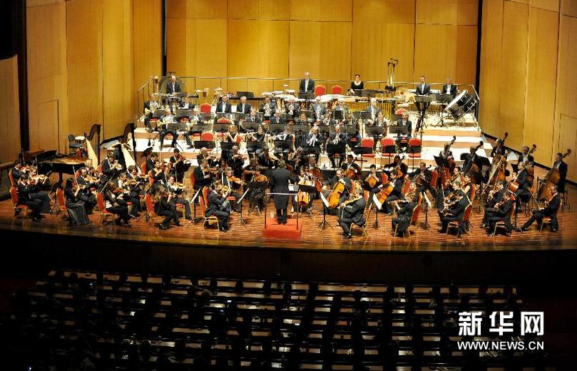 法國(guó)盧瓦爾大區(qū)國(guó)立交響樂(lè)團(tuán)奏響濟(jì)南
