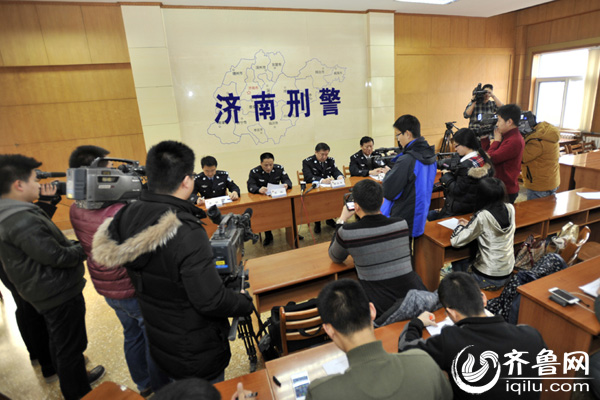 濟(jì)南現(xiàn)保險(xiǎn)柜撬盜團(tuán)伙涉案近百萬(wàn) 40秒完成撬柜取錢