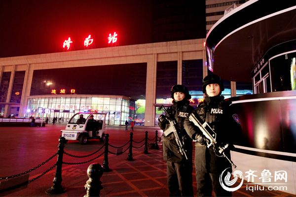 濟(jì)鐵公安確保“兩會(huì)”安全 危險(xiǎn)物品“零”通過