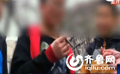 濰坊一小學(xué)附近出售電子香煙 學(xué)生吸了稱“很刺激”