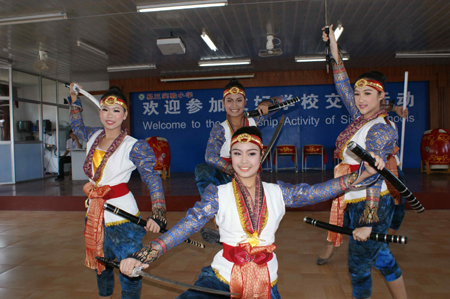 第十屆“和平頌”國際青少年文化藝術節(jié)蓬萊開幕