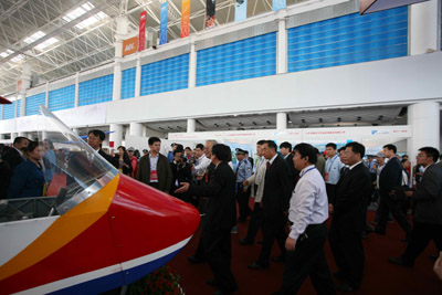 萊蕪向國際航空運動名城邁進