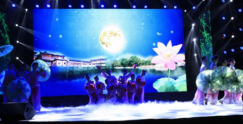 首屆濟(jì)南泉水節(jié)開(kāi)幕