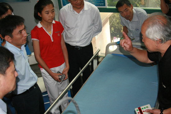 青島市2013年全國(guó)科普日暨青島市科普節(jié)開幕