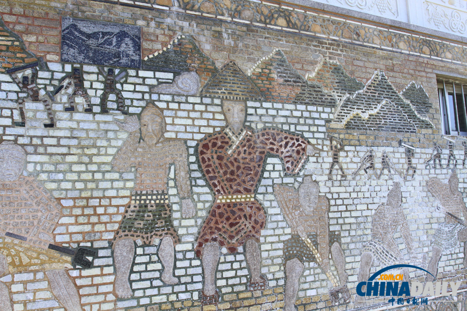 方圓誠信金鼎獲吉尼斯世界紀(jì)錄“最大的鼎”認(rèn)證