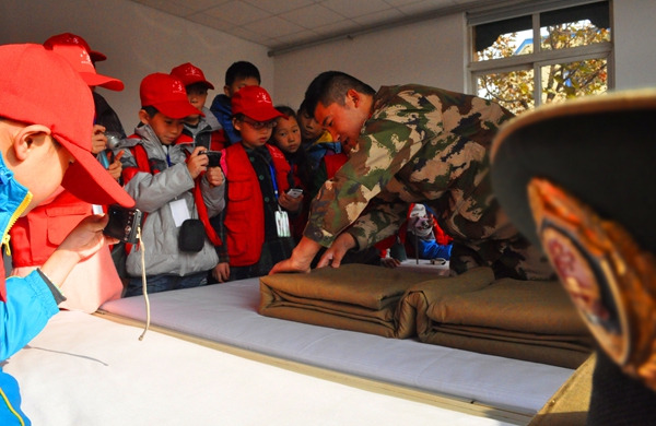 山東青島邊檢站開展“警營開放日”活動