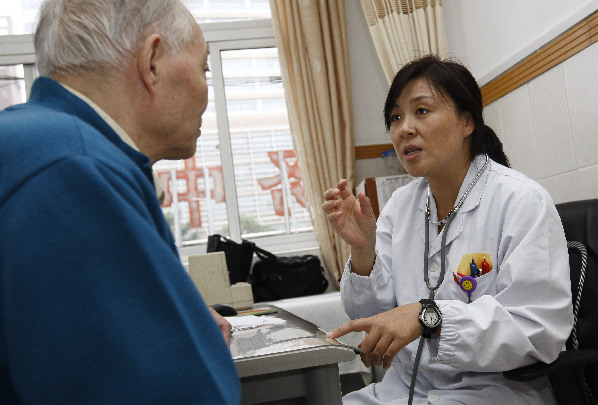 上海浦東推行全科醫(yī)生服務(wù)社區(qū)模式 近50萬戶家庭受益