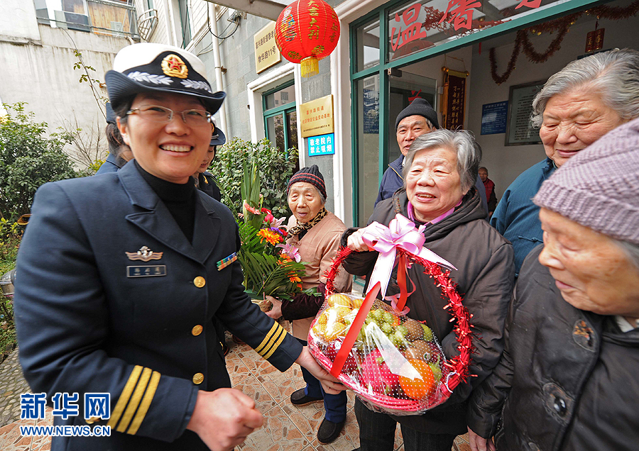 “兵閨女”的敬老情