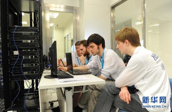 2013亞洲大學(xué)生超級計算機競賽決賽在上海舉行