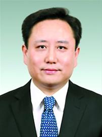 程向民任上海普陀區(qū)副區(qū)長(zhǎng)、代區(qū)長(zhǎng)