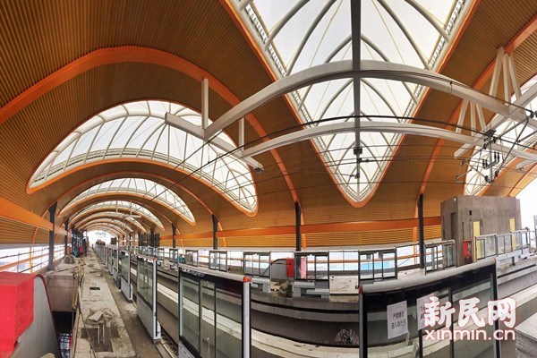 11號線迪士尼段列車今調(diào)試 迪士尼站近期裝修|圖