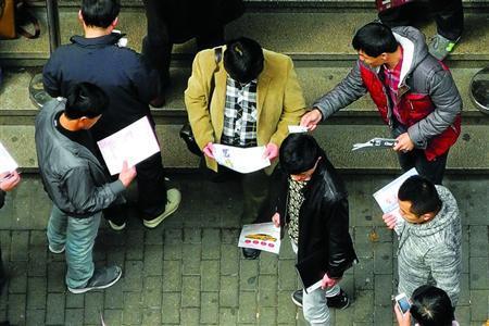 滬牌額度新低黃牛抬價 周末拍賣將迎慘烈一戰(zhàn)