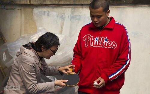 自閉癥日讓愛溫暖孤獨(dú) 星星的孩子不再孤單|圖