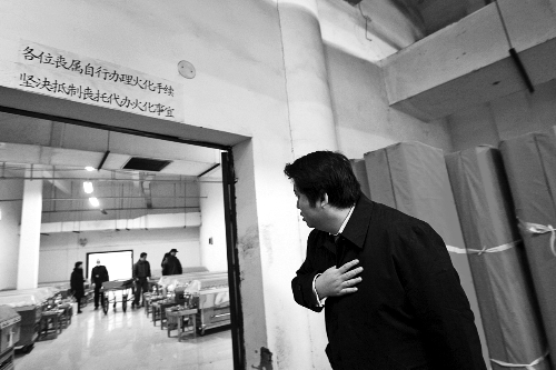 中國(guó)小伙報(bào)瑞士老人萍水恩情 接其回國(guó)養(yǎng)老送終