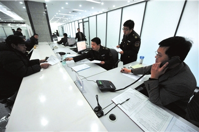 北京網上購車申請閃電破10萬 4天用光5個月指標