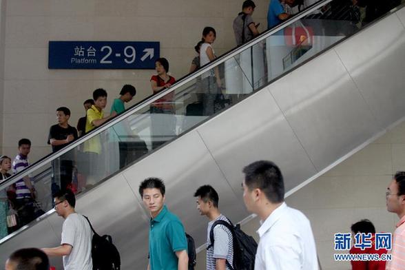 2012年全國鐵路暑運拉開帷幕