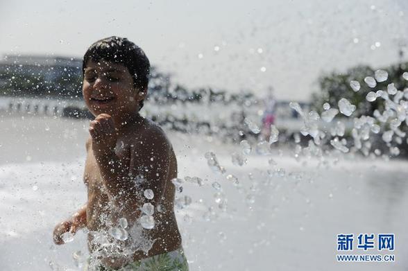 七月高溫折騰南北半球 日本熱死39人