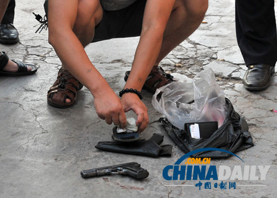 公安部A級(jí)通緝犯周克華在重慶被警方擊斃 孟建柱簽發(fā)嘉獎(jiǎng)令