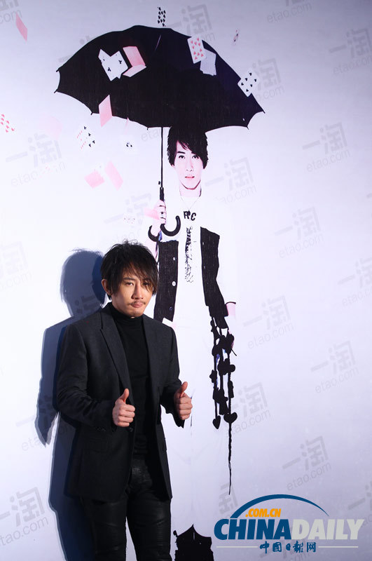 劉謙世界巡演再登北京舞臺(tái) 相約“圣誕魔幻夜”