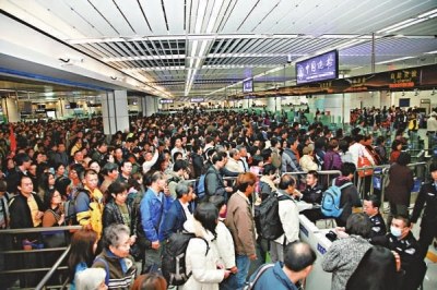 記者臥底揭深港水貨客真實(shí)生活:月入上萬感覺如做賊