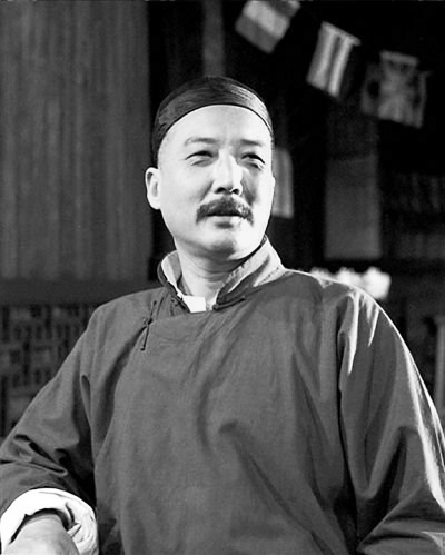 追憶著名表演藝術(shù)家于是之：將生命與人藝緊緊相連