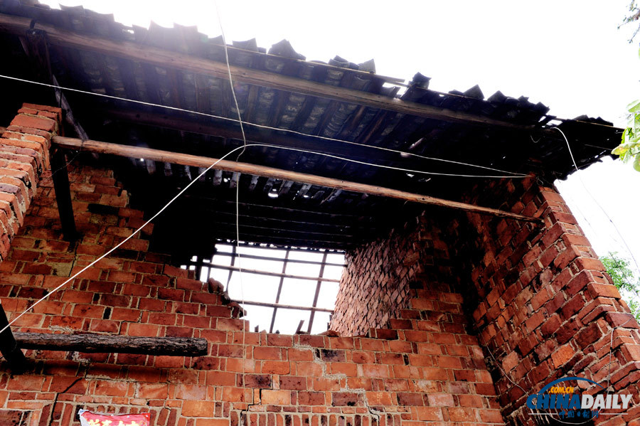 龍卷風(fēng)、冰雹襲擊湖南洞口