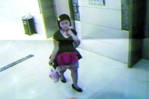 重慶13歲女孩系慣偷混進(jìn)婚宴盜走近3萬元