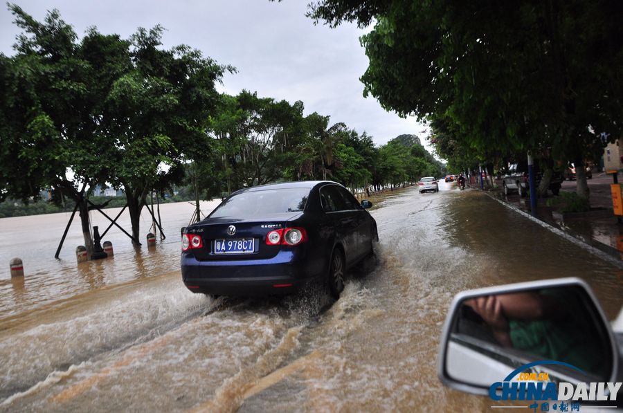 柳江柳州段出現(xiàn)超警戒水位 水位仍在上漲