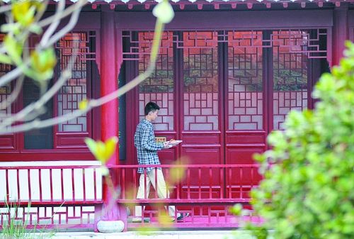 鄭州一公園每天只開4小時 閉園后變高檔餐館(圖)