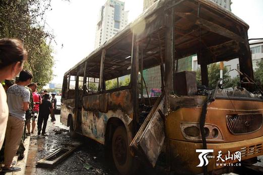 烏魯木齊公交車失火事故已造成1人死亡31人傷