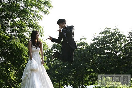 《我們結(jié)婚了》婚紗照盤點 維尼鬼澤最養(yǎng)眼