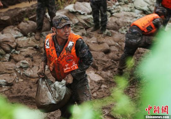 中國(guó)多省區(qū)遭遇強(qiáng)降雨洪災(zāi) 高溫范圍縮小強(qiáng)度減弱