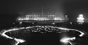 大黃鴨亮相北京 周末首個(gè)休息日迎客6.5萬人