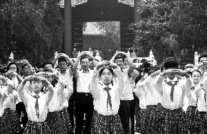 新學(xué)期開學(xué)遇教師節(jié) 家長(zhǎng)焦頭爛額表示壓力山大